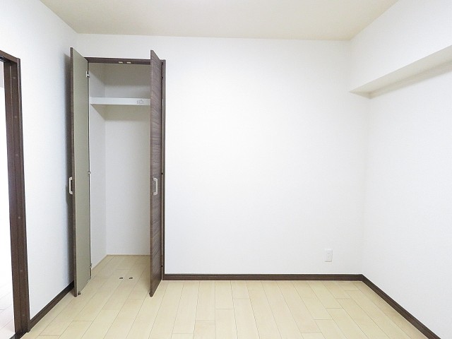 烏山南住宅　サービスルーム約5.2帖