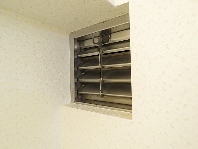 烏山南住宅　トイレ換気