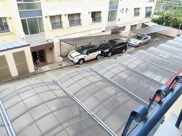 瀬田サンケイハウス　駐車場