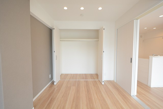 ファミール太子堂 洋室