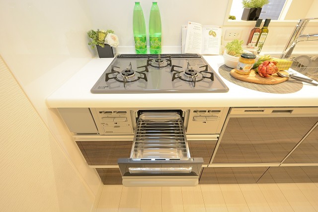 日商岩井亀戸マンション キッチン