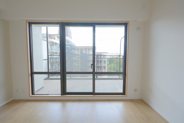 アルファスシティ大島　バルコニー