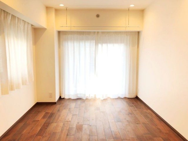 南青山リハイム 洋室