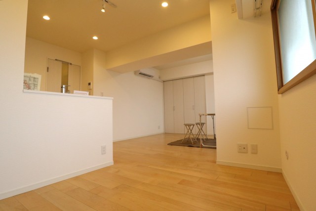 幡ヶ谷コーエイマンション リビングダイニング