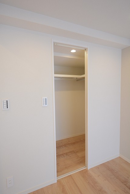 秀和恵比寿レジデンス219 洋室1