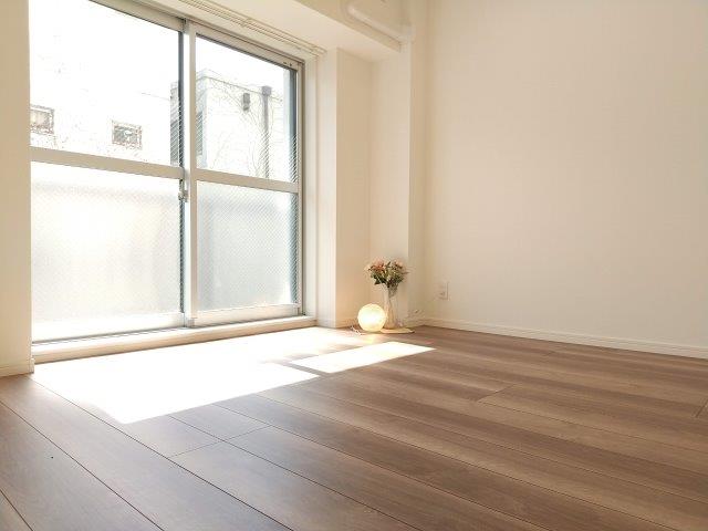 シャンボール原宿 洋室2