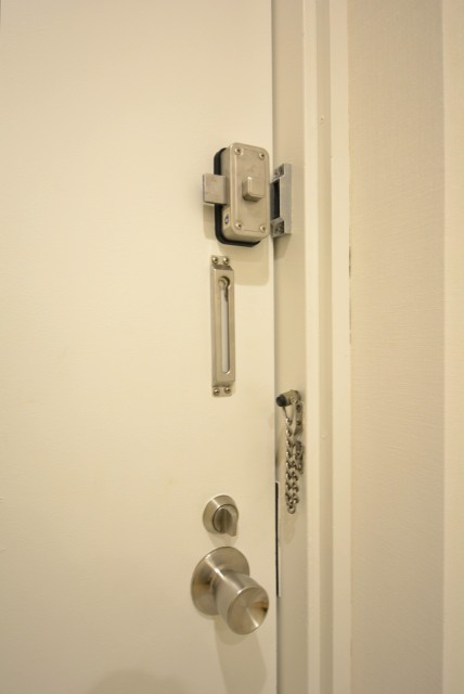 ファミール浜園 玄関