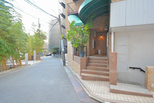 グラン青山 エントランス