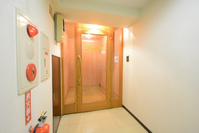 グラン青山 玄関