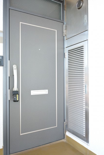 都立大コーポラス 玄関