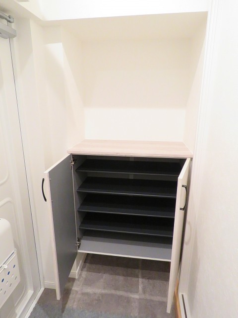 秀和奥沢レジデンス　シューズBOX