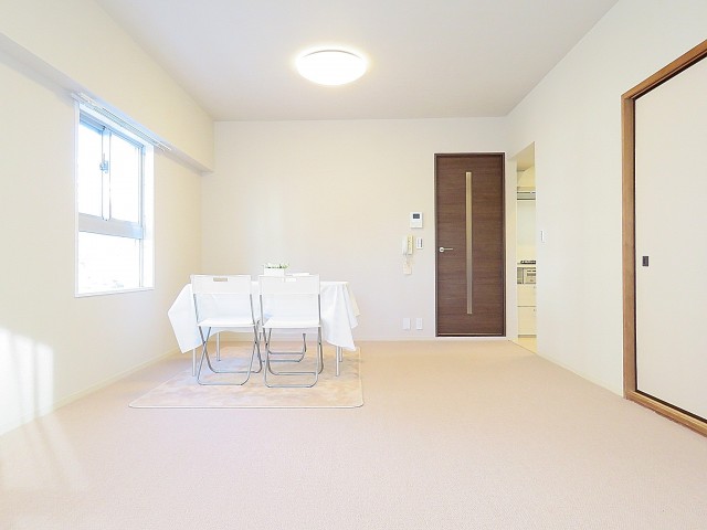 ファミリータウン東陽　LD約12.6帖