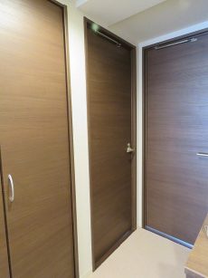 ファミリータウン東陽　洋室扉