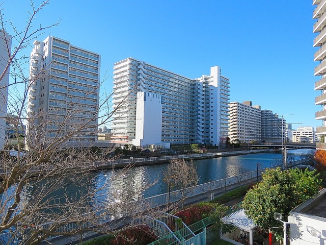 ファミリータウン東陽　南側バルコニー眺望