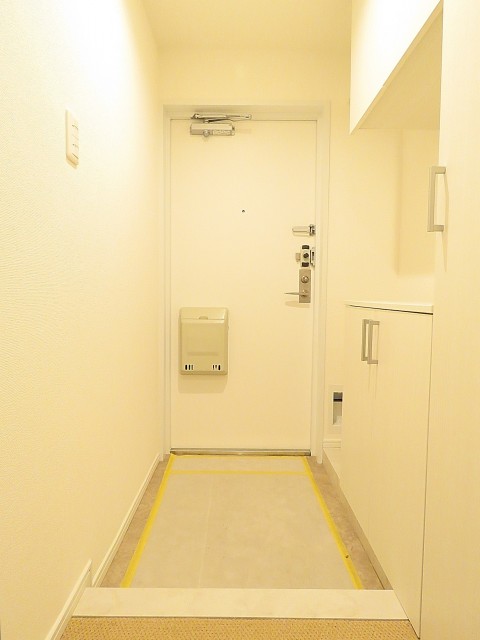 ファミリータウン東陽　玄関ホール