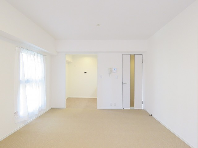 ファミリータウン東陽　LD約11.4帖