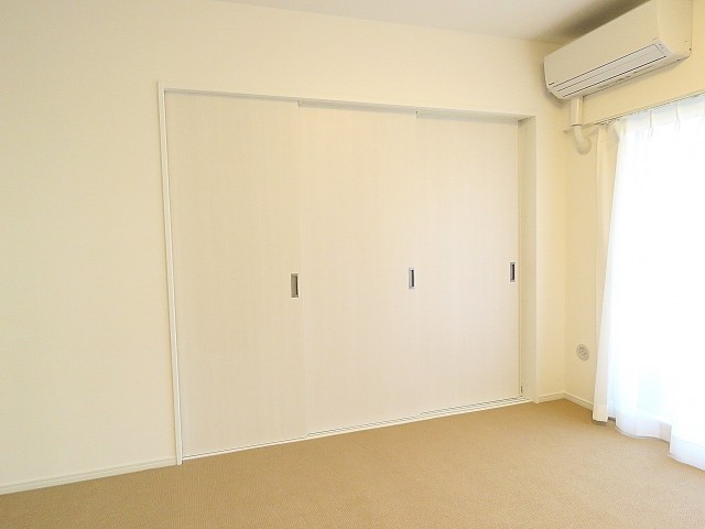 ファミリータウン東陽　洋室扉