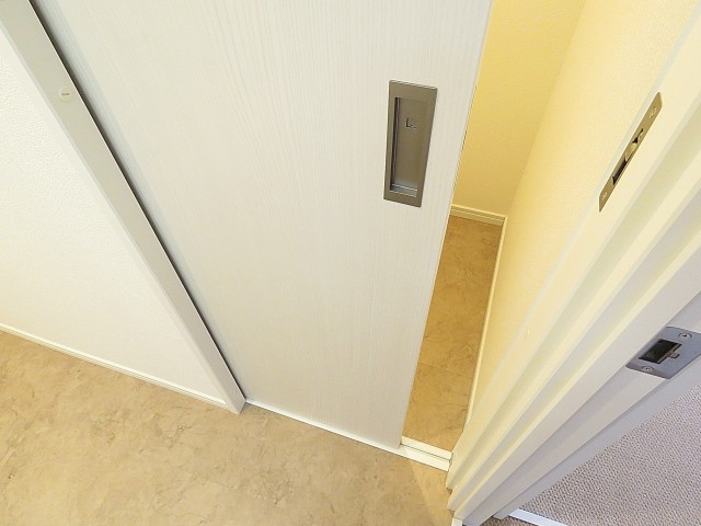 ファミリータウン東陽　トイレ扉