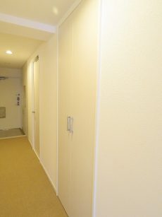 ファミリータウン東陽　給湯器扉