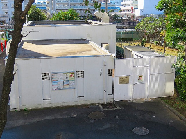 ファミリータウン東陽　ゴミ置き場