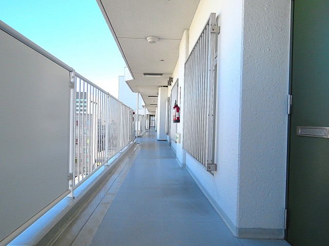 ファミリータウン東陽　共用廊下