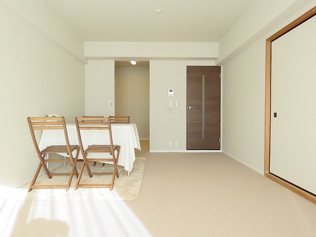 ファミリータウン東陽　LD約10.5帖