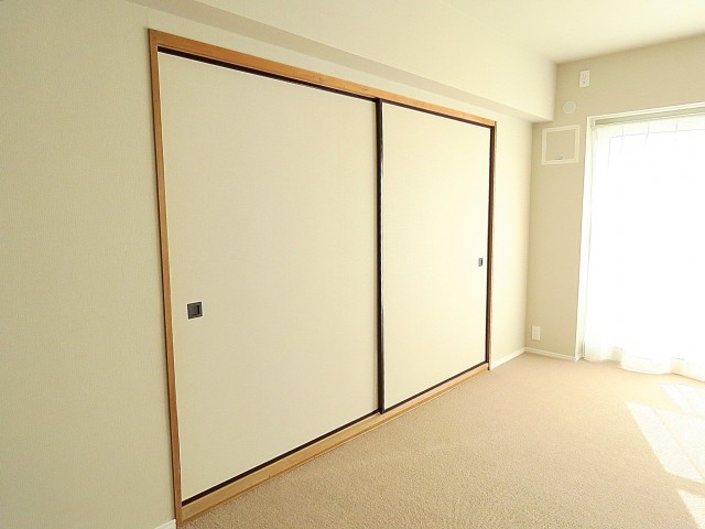 ファミリータウン東陽　和室扉