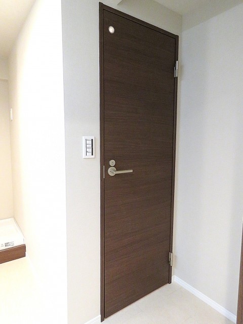 ファミリータウン東陽　トイレ扉