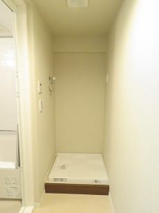 ファミリータウン東陽　洗濯機置場