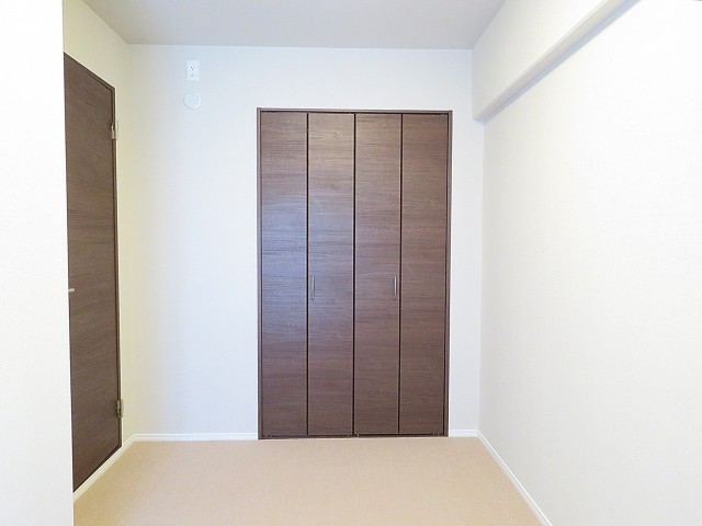 ファミリータウン東陽　洋室約4.3帖