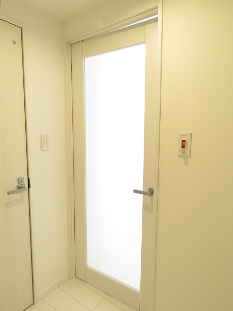 ライオンズマンション駒沢　LDK扉