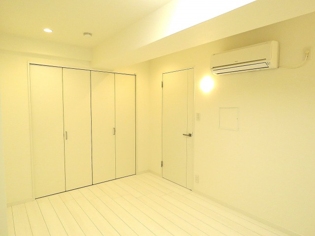 ライオンズマンション駒沢　洋室約6.4帖