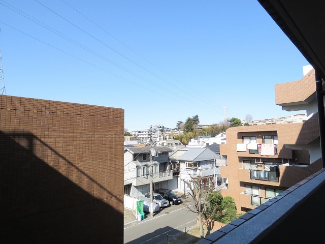 マイキャッスル二子玉川園　共用廊下眺望