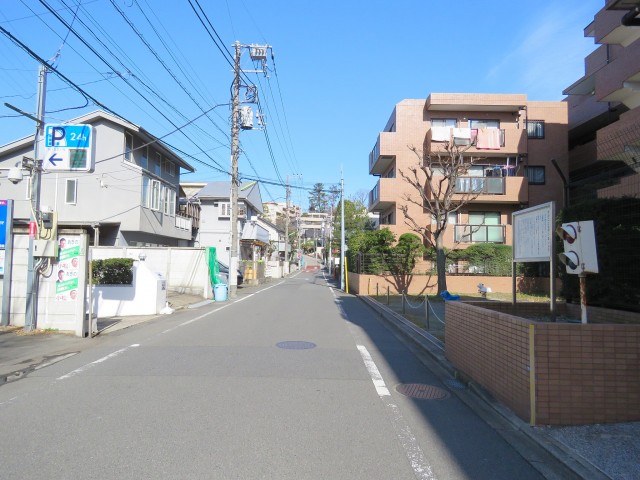 マイキャッスル二子玉川園　前面道路