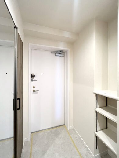 ライオンズガーデン幡ケ谷 玄関