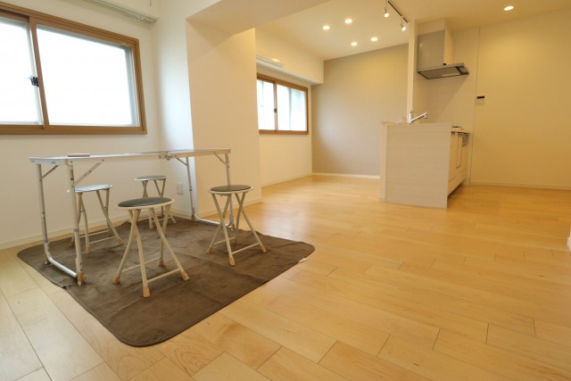 幡ヶ谷コーエイマンション リビングダイニング