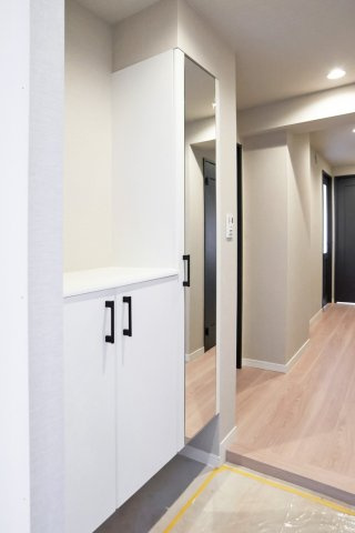 シャンボール柿の木坂 玄関廊下