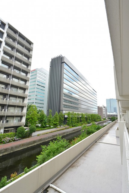 三田ナショナルコート バルコニー