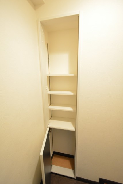 クレール島津山 玄関