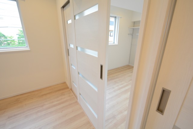 ハイネス大久保 洋室1