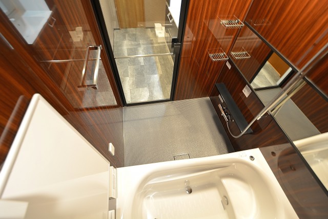 青山ザ・タワー バス