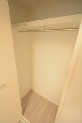 三田ナショナルコート 洋室4