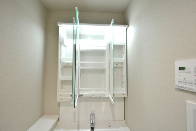 ライオンズシティ渋谷本町 洗面台