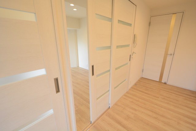 ハイネス大久保 洋室2