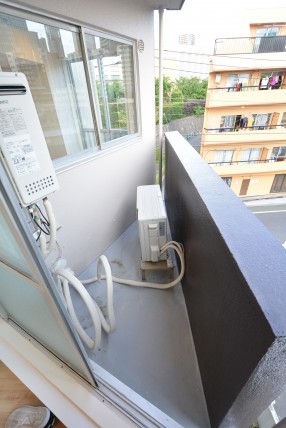 ハイネス大久保 バルコニー