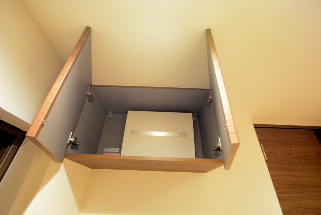 三田ナショナルコート 玄関