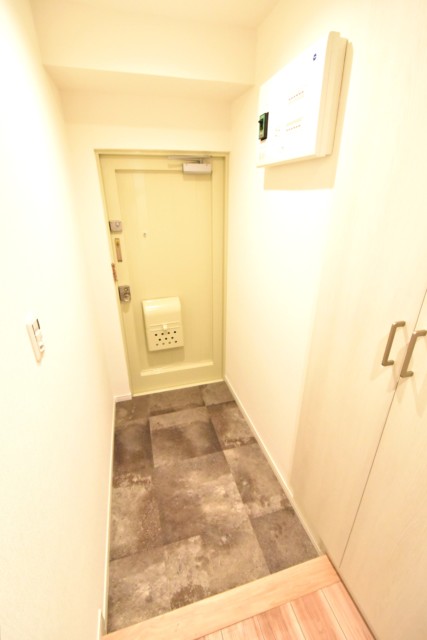 メゾンドール高田馬場 玄関