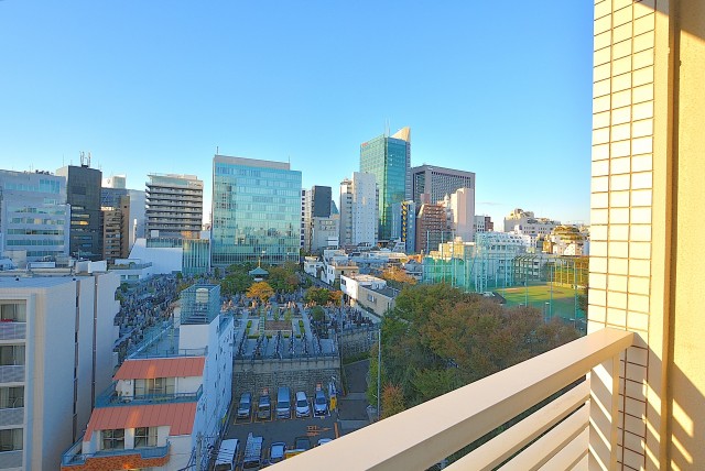 青山ザ・タワー バルコニー