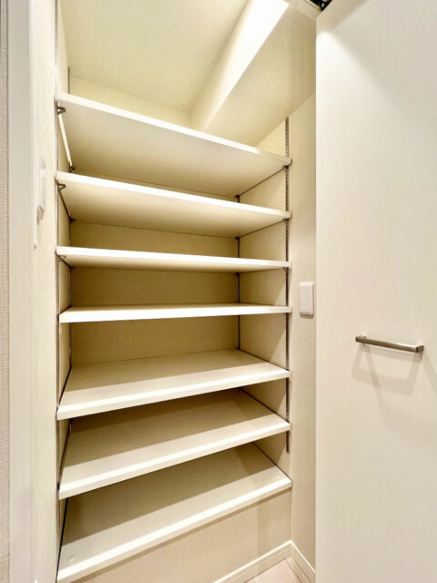 六本木ハイツ 玄関・廊下