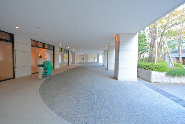 青山ザ・タワー エントランス